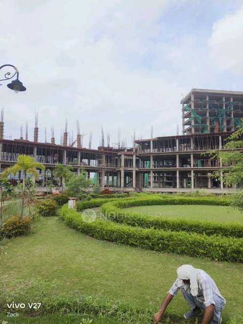 Shop in Knowledge Park V, Greater_noida for sale 