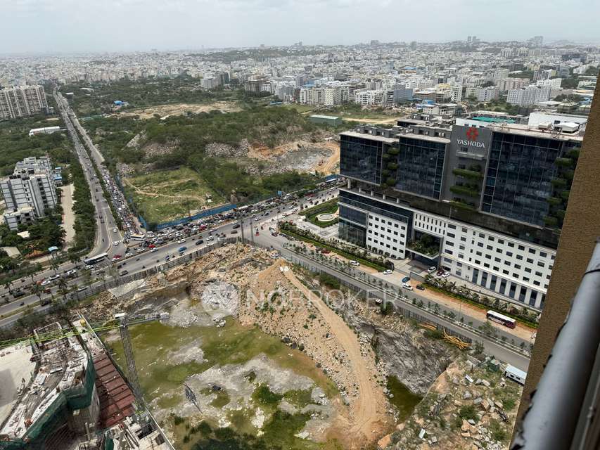 2 BHK Flat In Auro Kohinoor For Sale  In Hitec City