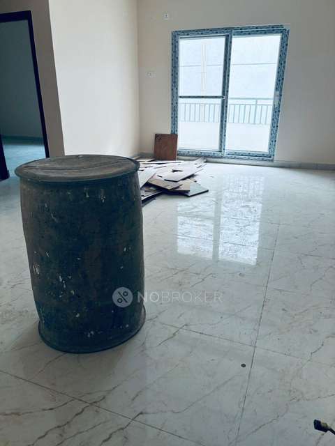 3 BHK Flat In Lakshmi Aishwaryas Hill Top For Sale  In Pragathi Nagar