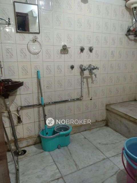 1 BHK Flat For Sale  In Dilshad Garden