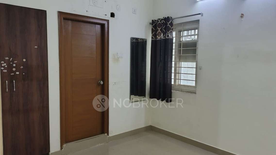 Single Room for Female In 3 BHK  In Primark Sree Prasad Abode, Kondapur In Kondapur