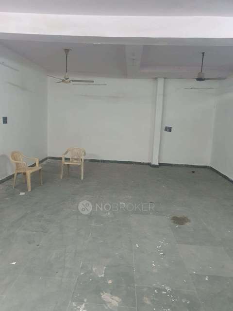 Commercial Property in Sarai Rohilla, Delhi for Rent 