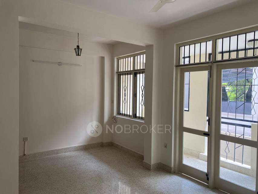 3 BHK Flat In Hm Hutchins Mansion, Hennur Road For Sale  In Hennur Road
