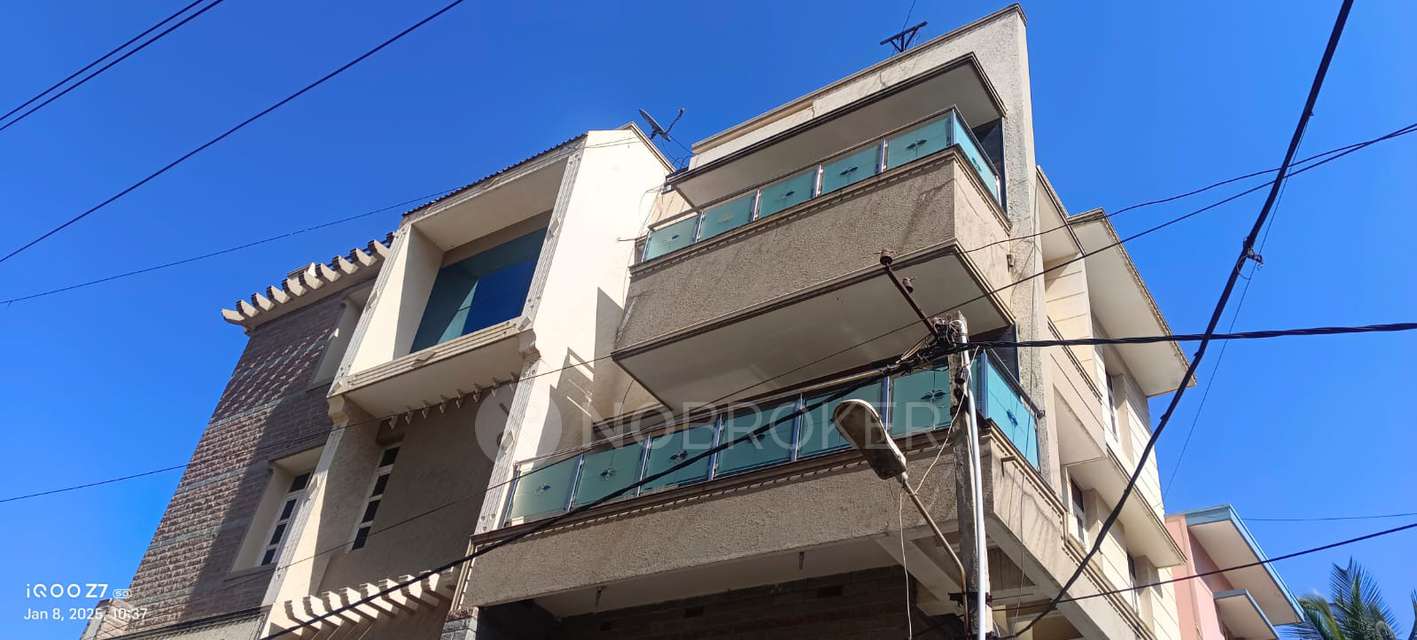 4+ BHK Flat In Rajendra Reddy Nilaya For Sale  In Devinagar