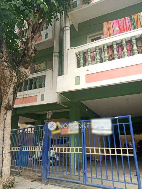 3 BHK Flat In Gayathri Enclave For Sale  In Banaswadi