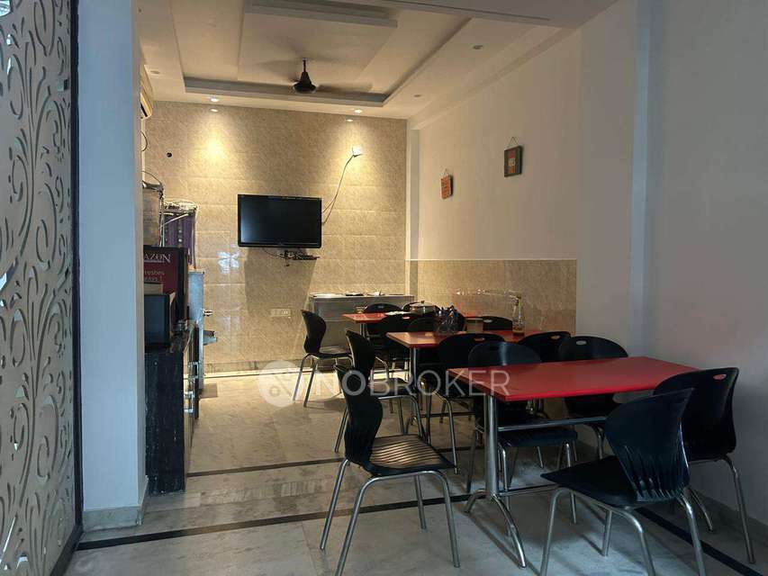 PG for Girls in Kamla Nagar