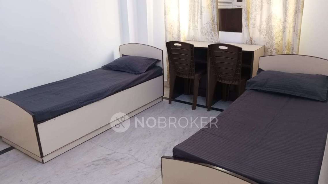 PG for Girls in Kamla Nagar