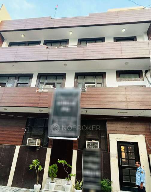 PG for Girls in Kamla Nagar