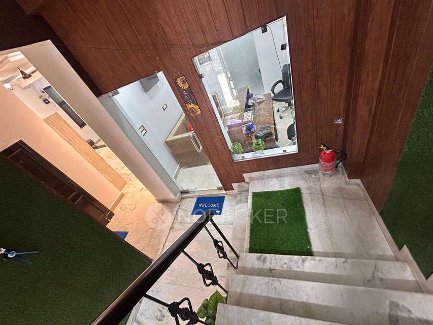 PG for Girls in Kamla Nagar