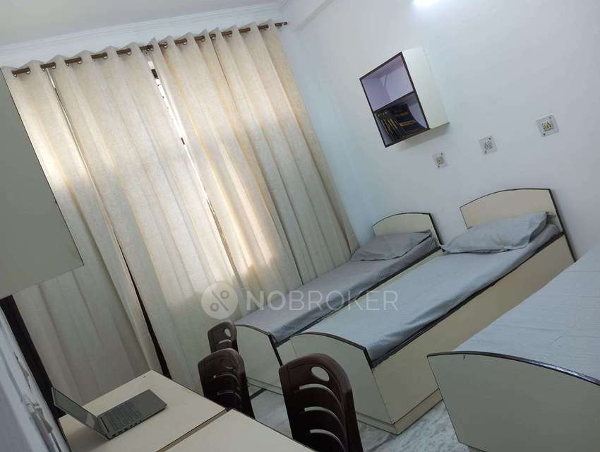 PG for Girls in Kamla Nagar