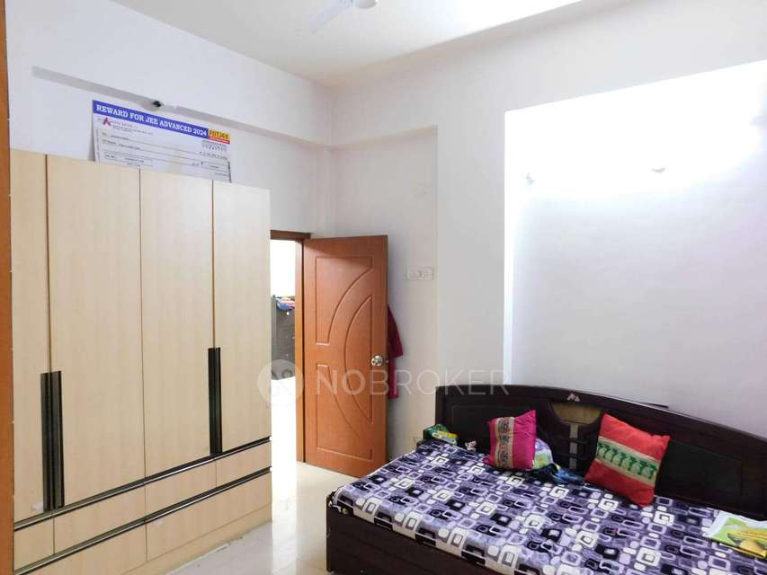 3 BHK Flat In Sree Towers For Sale  In Sree Towers