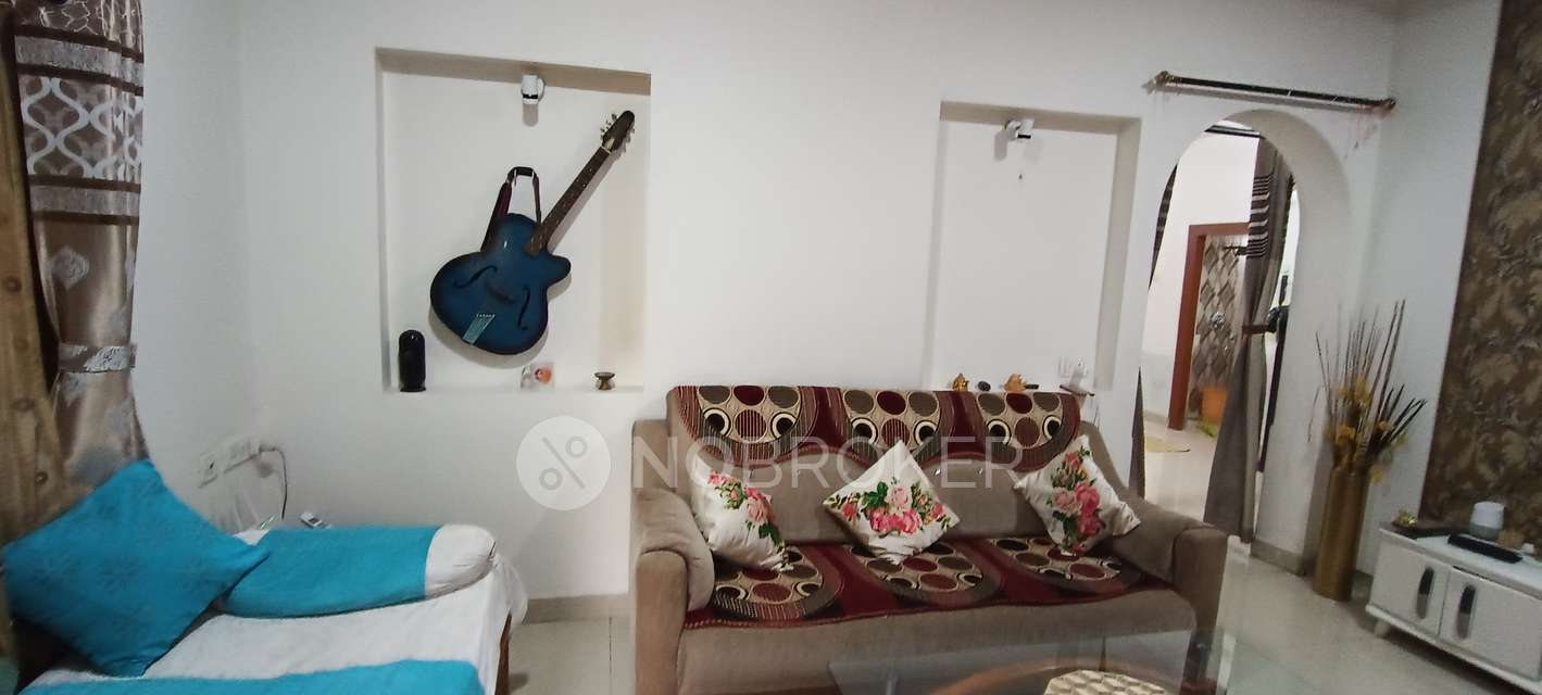 3 BHK Flat In Sree Towers For Sale  In Sree Towers