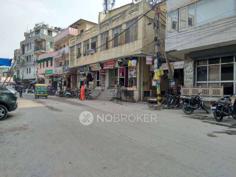 3 BHK Flat For Sale  In Tughlakabad Extension