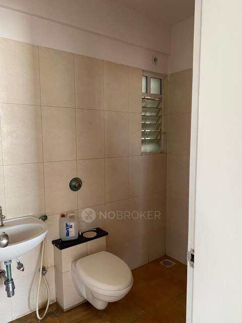 2 BHK Flat In Kolte Patil Green Groves for Rent  In Wagholi