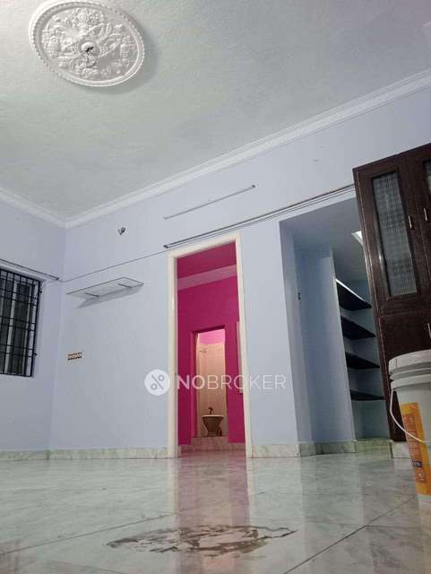 2 BHK Flat In Sri Balaji Apartment For Sale  In Mannivakkam