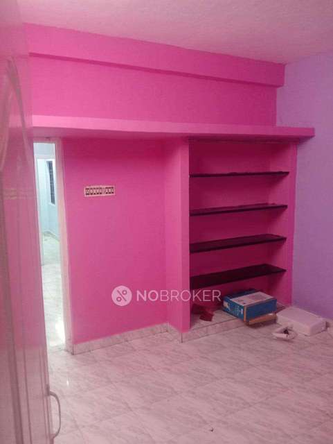 2 BHK Flat In Sri Balaji Apartment For Sale  In Mannivakkam