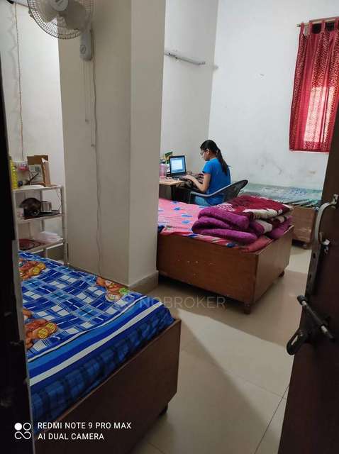 PG for Girls in Jhandewalan