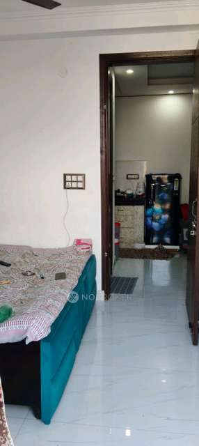 2 BHK Flat In Shree Ram Appartment For Sale  In Khanpur Village, Khanpur