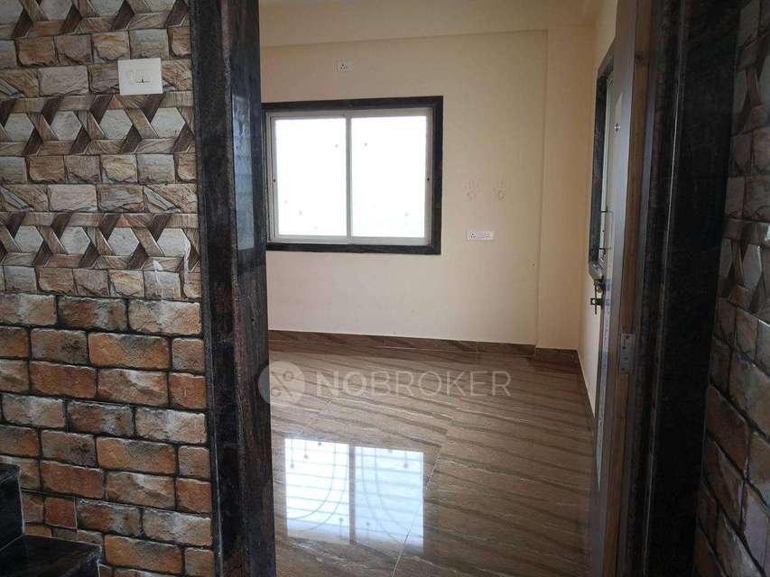 1 RK Flat In Laxmi Niwas  for Rent  In Phursungi
