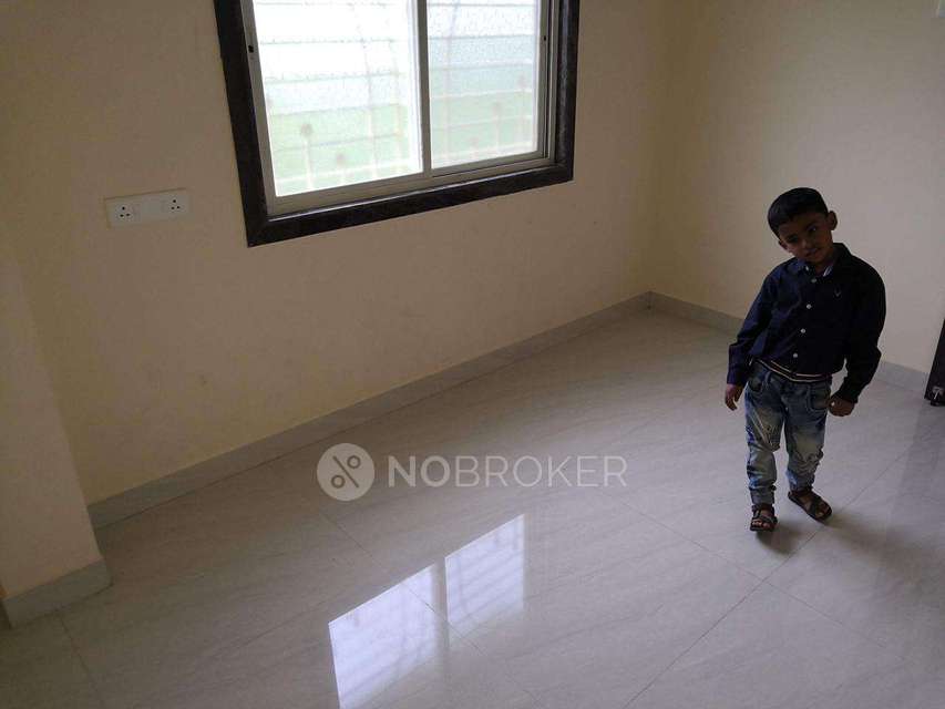 1 RK Flat In Laxmi Niwas  for Rent  In Phursungi