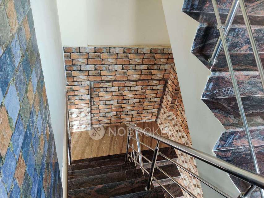 1 RK Flat In Laxmi Niwas  for Rent  In Phursungi