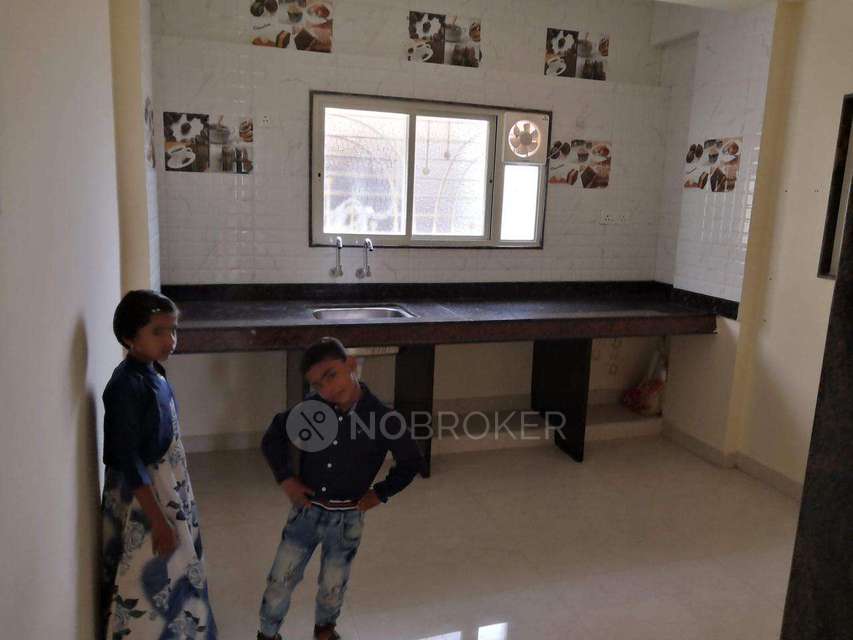 1 RK Flat In Laxmi Niwas  for Rent  In Phursungi