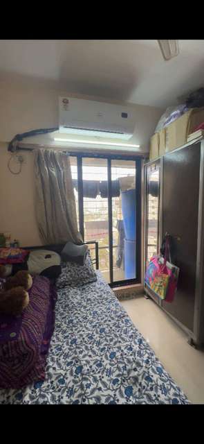 1 BHK Flat In New Pakiza Chs For Sale  In Kandivali West