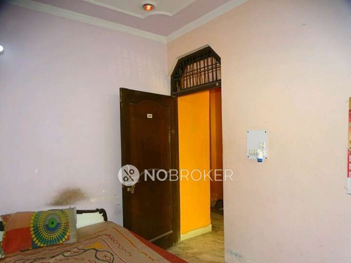 PG for Boys in Sector 15a