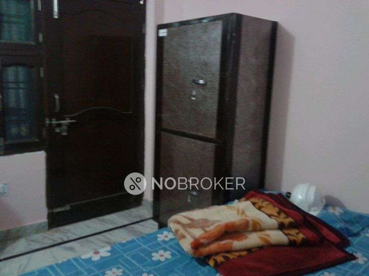 PG for Boys in Sector 15a