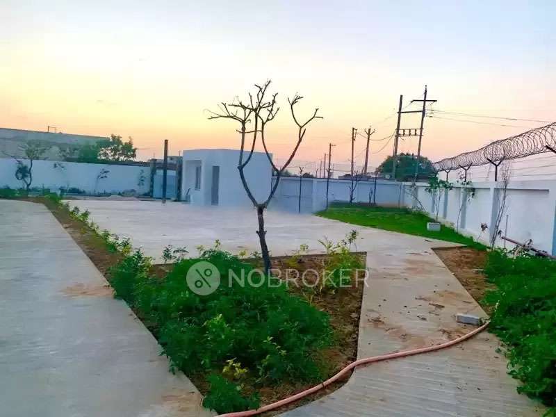 2 BHK Flat In Avl , for Rent  In Sector 36
