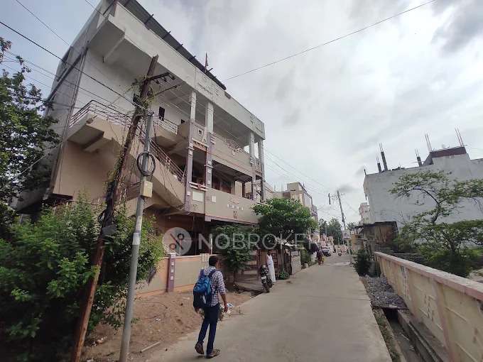 PG for Girls in Kothapet