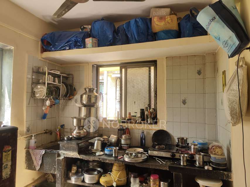 1 RK Flat In Kharkar Alley For Sale  In  Thane West