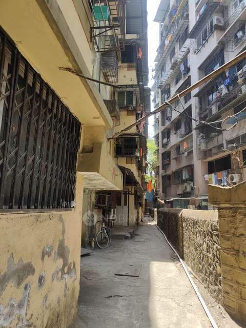 1 RK Flat In Kharkar Alley For Sale  In  Thane West