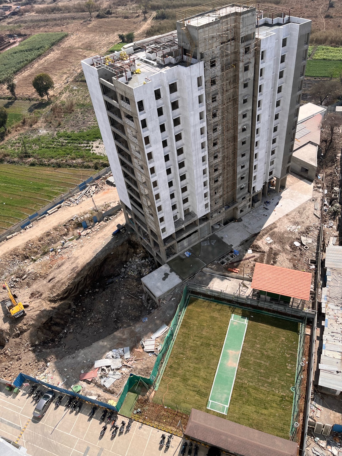 Vilas Javdekar Yashone Infinitee