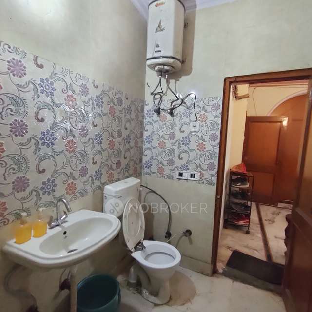 3 BHK Flat For Sale  In West Patel Nagar