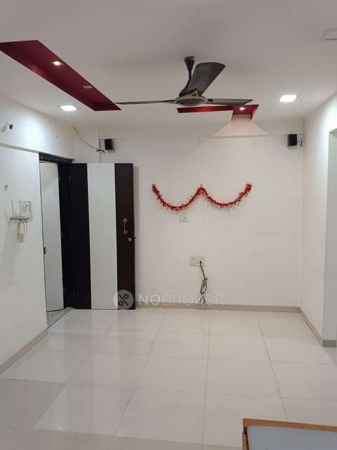 1 BHK Flat In Meena Towers For Sale  In Chembur