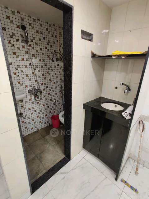 Shop in Bandra&#40;west&#41;, Mumbai for sale 