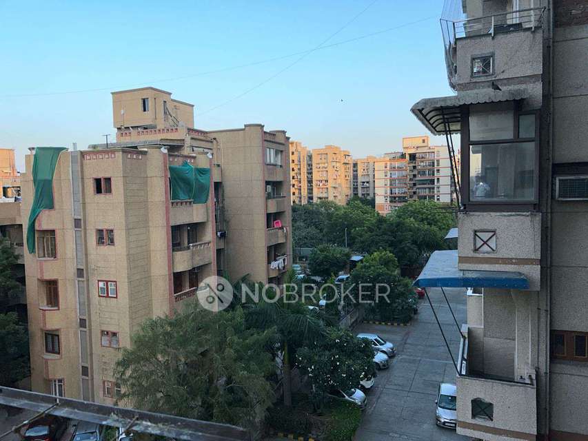 3 BHK Flat In Management Apartments For Sale  In Delhi