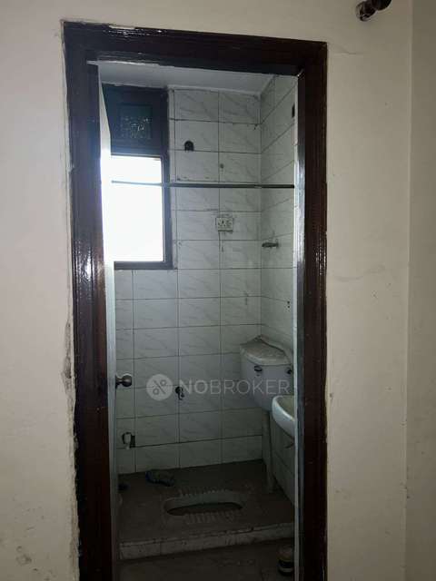 3 BHK Flat In Management Apartments For Sale  In Delhi