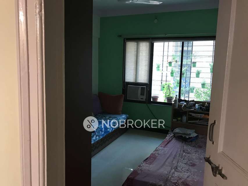 2 BHK Flat In Keshav Shristi Chs For Sale  In Malad West