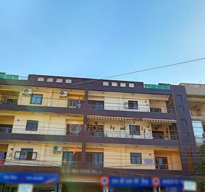 3 BHK Flat In Standalone Buildling  For Sale  In  Rajendra Nagar