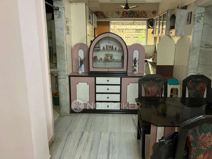 2 BHK Flat In Sahil Society For Sale  In Vile Parle East