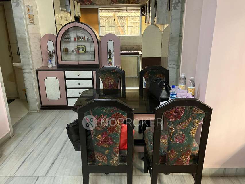 2 BHK Flat In Sahil Society For Sale  In Vile Parle East