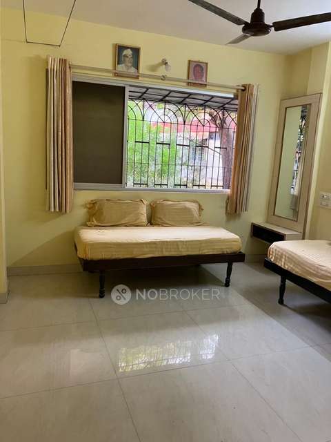 2 BHK Flat In Sahil Society For Sale  In Vile Parle East