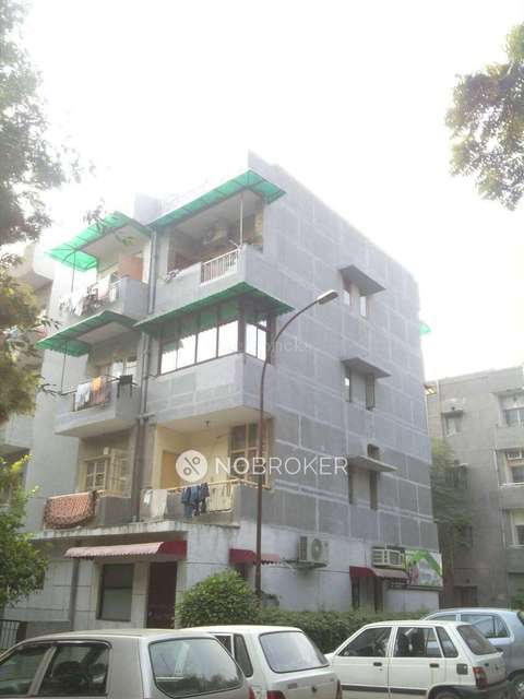 3 BHK Flat In Rainbow Apartment For Sale  In  Dwarka, New Delhi