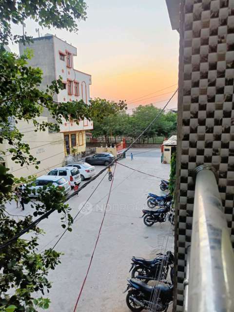 2 BHK Flat In Standlone Building  For Sale  In  Rohini