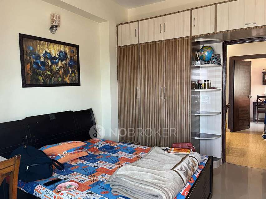 2 BHK Flat In Mahagun Moderne for Rent  In Sector 78