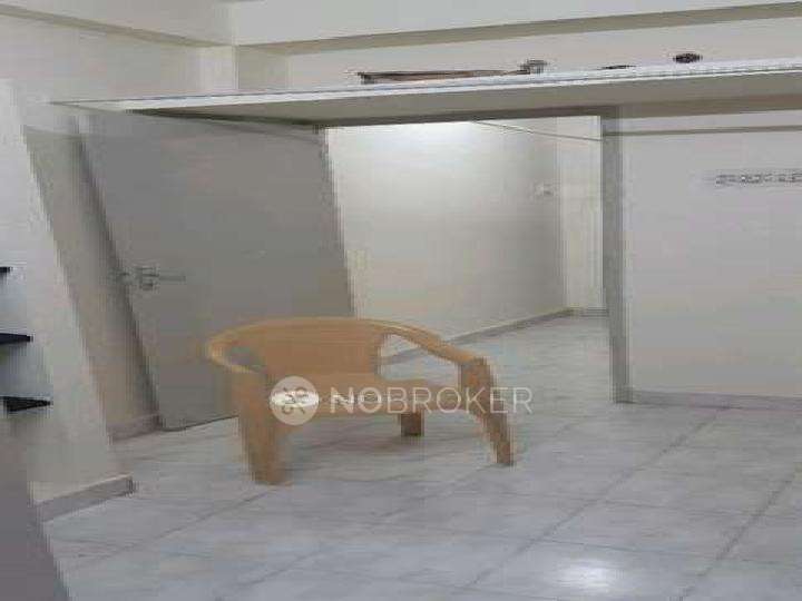 1 BHK Flat In Janaki Flats For Sale  In Triplicane