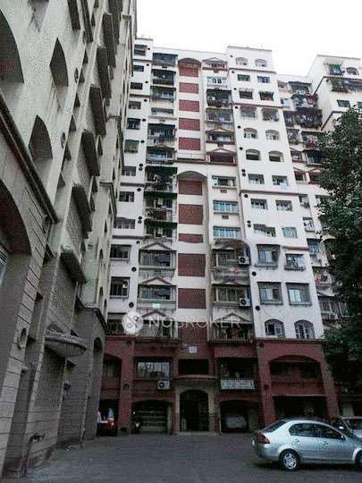 2 BHK Flat In Powai Lake Heights Bldg No. 6 Chs Ltd For Sale  In Powai