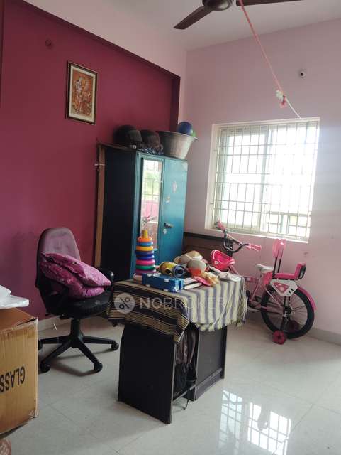 3 BHK Flat In Vasanthi Flats For Sale  In Mudichur